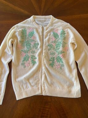 Embroidered Floral Pearl-Button Vintage Cardigan - Cream with Pink & Green